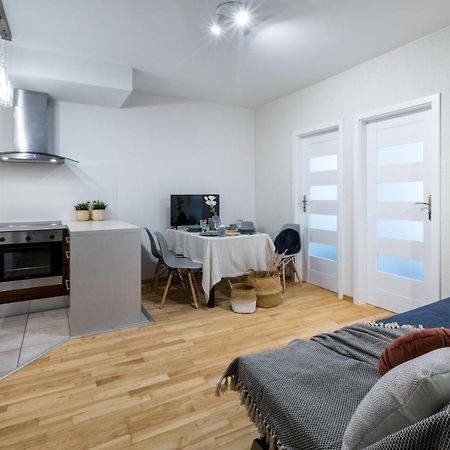 Friendhouse Apartments Angel City Cracovia Exterior foto
